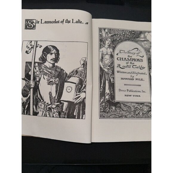 Dover Children's Classics The Story of the Champions of the Round Table by Pyle - Picture 5 of 6